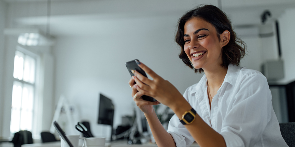 woman-happy-on-phone woman-happy-on-phone